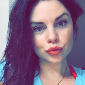 Meet your Posher, Carolyn